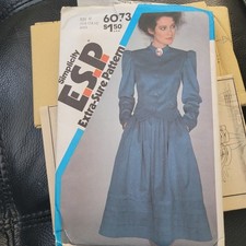 Simplicity 6073 Vintage 1983 Two Piece Dress Sewing Pattern Uncut Size 10 12 14 picture