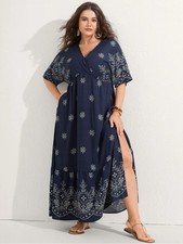 NWT BloomChic Surplice Neck Split Side Pockets Maxi Dress Midnight $39.90 picture
