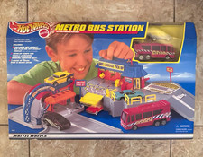 Vintage Hot Wheels Metro Bus Station Playset 68989 Mattel Factory Sealed NEW picture
