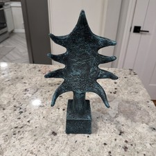 Beetlejuice Delia Deetz Sculpture Statue - Spirit Halloween picture