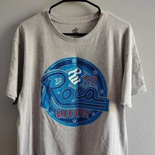 Rocawear gray t shirt with blue picture