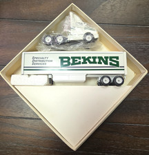 Winross 1:64 Scale Bekins Moving Truck Semi Trailer New Diecast picture