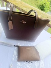 Coach Fiona Brown Pebbled Tote Zip Closure Gold Hardware w/ Wristlet Dust Bag picture