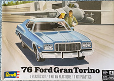 Revell 76 Ford Gran Torino 1:25 Plastic Model Car Kit Unassembled Decals 85-4412 picture