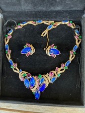 EXTREMELY RARE - Stunning Trifari necklace & earring picture