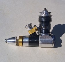 Vintage Cox Tee Dee .049 Engine - Great Compression + Condition - 049 Motor TD picture