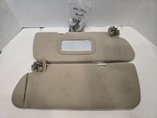 2000 - 2006 Yukon Tahoe Avalanche Suburban Silverado Sun Visor Set Pair Tan B365 picture