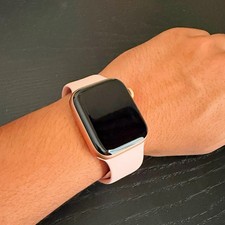 Apple Watch Series 4 44mm Rose Gold Case, Pink Silicone Band 32GB Unlocked picture