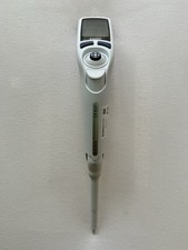 Rainin E4 XLS Pipet XLS ~ 20-200ul LTS ~ Single Channel ~ Calibrated picture