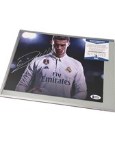 Cristiano Ronaldo Signed Real Madrid Photo 8x10 Autographed Beckett COA picture
