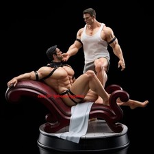 AK-HAOE studio Batman and Captain America 1/6 Resin Statue Limited in store picture