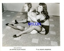 RARE BETTIE PAGE AND JUNE KING VINTAGE 1950's 4 x 5 PHOTO BY IRVING KLAW picture