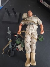 2002 Hasbro G.I. Joe Desert Army SAWS Gunner Action Figure w/ Gun, Helmet picture