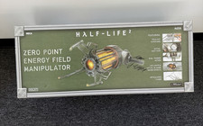 Half-Life 2 Gravity Gun Replica NECA 2013 w/ BOX  Signed by Valve TEAM RARE picture