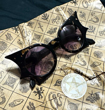 *RARE* Adele Mildred - Peggy Black Tortie Batwing Sunnies picture