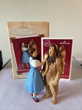 Hallmark Keepsake Ornament The Wizard of Oz Dorothy Cowardly Lion --10-13-93 picture
