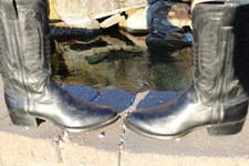 M.L. Leddy's black calfskin Men's Western Cowboy Boots Size 9.5A picture