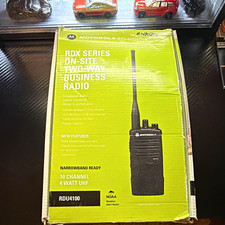 Motorola Solutions RDX Series RDU4100 UHF Portable Two-Way Radio NOAA Alert picture