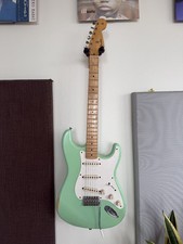 2020 Fender Vintera Road Worn ’50s Stratocaster – Surf Green picture