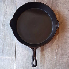 Lodge Cast Iron Skillet Arc Logo #9 picture