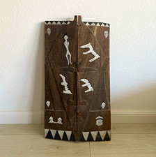 Vintage Tribal Paiwan-Style Ceremonial Wood Shield Taiwan Hand Carved 24” picture