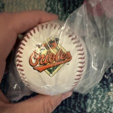 1996 Baltimore Orioles MLB Souvenir Baseball Vintage picture