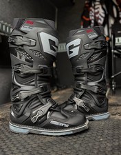 Gaerne SG22 black/grey Motocross Boots Size 8.5 (NEW) picture