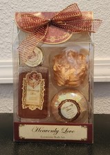 Vintage Heavenly Love Luxurious Bath Set picture