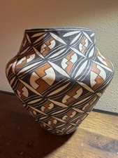 Large 10.5” Tall Native American Pot Acoma Pottery Signed  picture