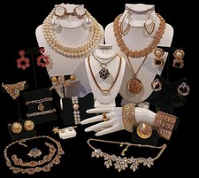 Stunning High-end Signed/Unsigned  Gold-tone Jewelry Lot  picture