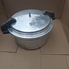 Vtg Mirro Matic 12 Qt Pressure Cooker Canner M-0512 1981 Needs Gasket and Jigger picture