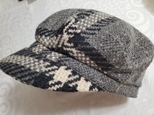 Vintage Burberry Nova Check Wool Newsboy Hat Excellent Condition picture