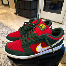 Nike SB Dunk Low Pro Skateboarding Shoes Green/Red/White Skate Shoes picture