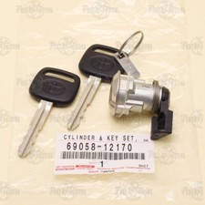 Genuine OEM Toyota COROLLA T100 Fuel Filler Lid Lock Cylinder w/ Key 69058-12170 picture