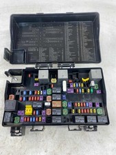 2016-2017 Jeep Grand Cherokee Engine Fuse Box Assembly OEM picture