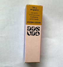 Gen See Mixed Media Matte Liquid Eyeshadow Linen 04 Matte Ivory 0.23 oz New picture