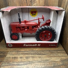 NEW ERTL McCormick Farmall H Red Farm Diecast Tractor 1/16 Scale #4441 picture