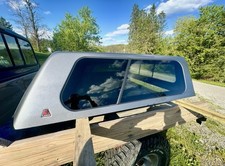 LEER 100XL Truck Cap 2019-2026 GMC Sierra 1500 6.5' Bed MultiPro Tailgate picture