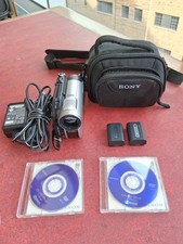 Sony DCR-DVD610 Handycam Camcorder DVD Video Camera w/ Charger Tested picture