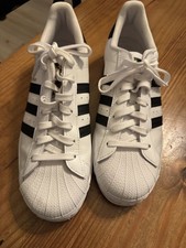 ADIDAS Superstars white & black with Gold emblem Mens tennis shoes size 10.5 NEW picture