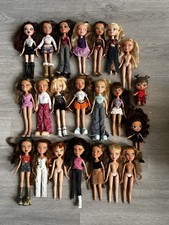 Huge Vintage Bratz Doll Lot of 22 - MGA Entertainment Y2K 2000s Fashion Dolls picture