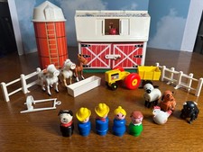 Vintage Fisher Price Little People Play Family Farm 915. COMPLETE. picture