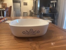 CorningWare P-1-B Blue White Cornflower 1Qt Casserole Dish Vintage Cute Ceramic picture