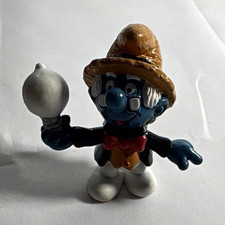 The Smurfs Smurf Plastic Figurine Lot of 4 Cartoon & TV Character Figures picture