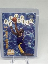 1998-99 Fleer Tradition - Plus Factor Shaquille O'Neal #143 90’s Insert picture