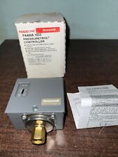 NEW HONEYWELL PA404A1033 PRESSURE CONTROLLER. S5 picture
