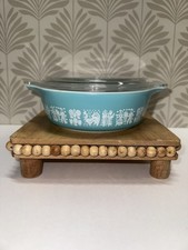 RARE Pyrex Turquoise Amish Butterprint LADY ON THE LEFT 471 Casserole Dish picture
