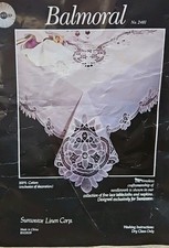 Vintage Sunweave Designs  needlework tablecloth napkins Balmoral 2481 Round 68