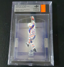 Upper Deck 1999-00 Wayne Gretzky HOF 7 Jersey Fusion Patch Auto BAS 0018834735 picture
