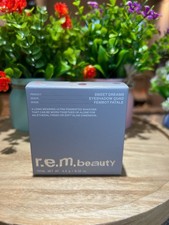 New r.e.m.beauty Sweet Dreams Eyeshadow Quad Fembot Fatale picture